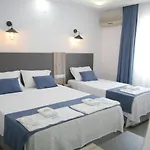 Hotel Nefis 3*